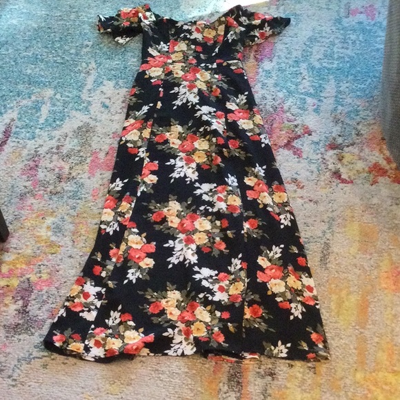 Floral maxi dress - Picture 2 of 6